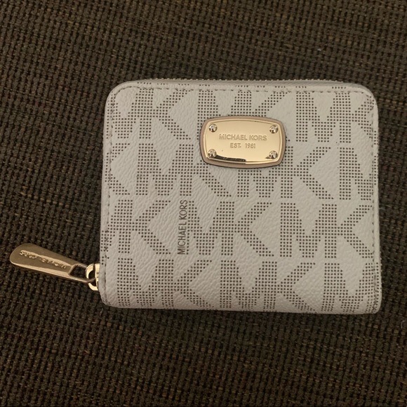 Michael Kors Handbags - Michael Kors Wallet